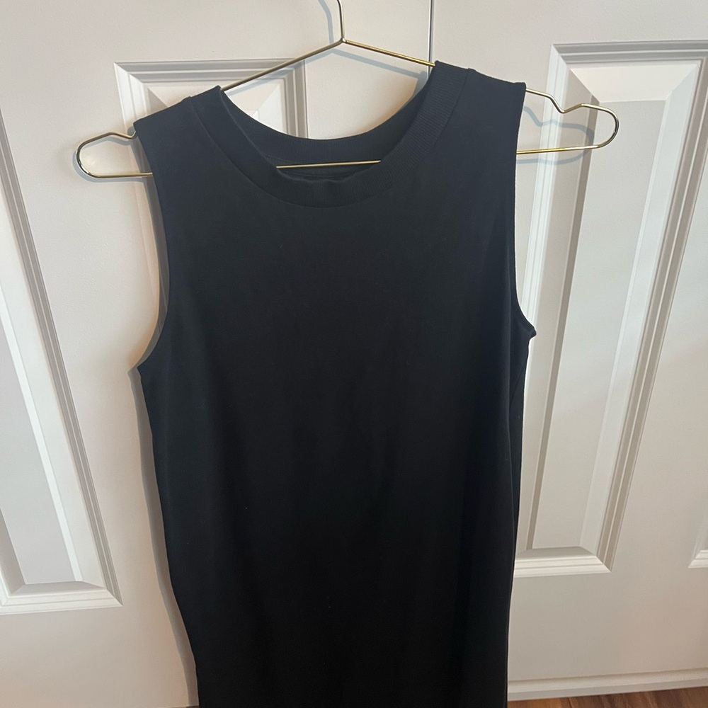Sleeveless Black Dress